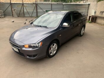 Mitsubishi Lancer 1.8 Вариатор 2008 года